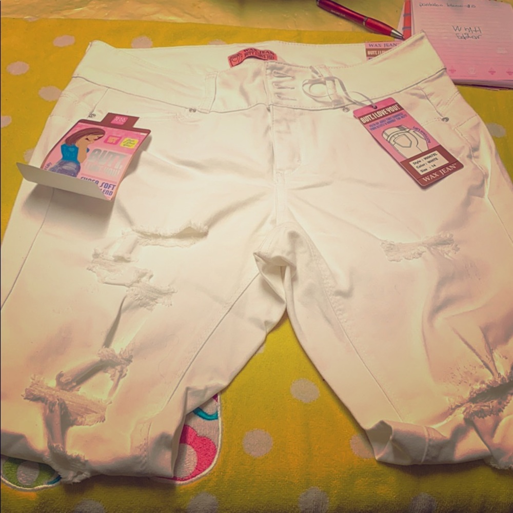 Plus size push up jeans